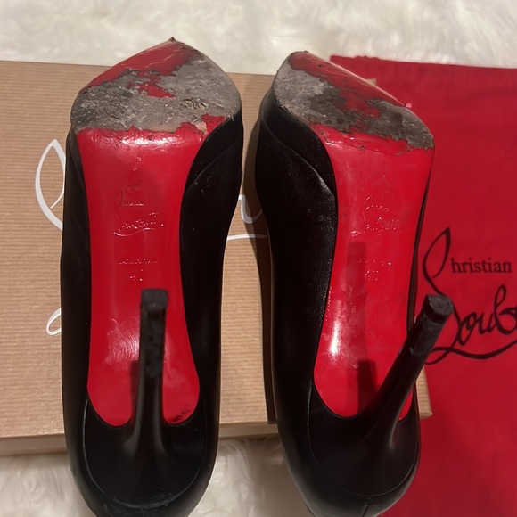 Christian Louboutin’s size 40 - Picture 6 of 8